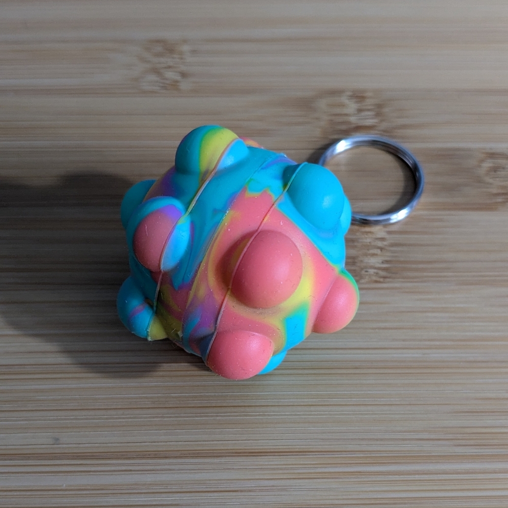 ❤️ Fidget ball keychain - Picture 4 of 7